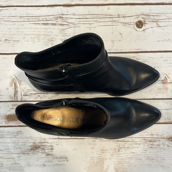 Anne Klein Black Leather Heeled Boots - Picture 8 of 12